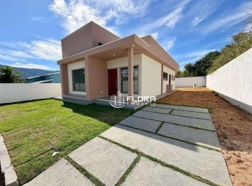 f4e219d5b92c42304adefd04a6e044ec505e18fe · Casa com 3 Quartos à venda, 100 m² por R$ 620.000 - Manu Manuela - Maricá/RJ