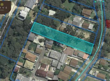 Terreno · 1410m² · Terreno ZR-2 em uma das regiões mais agradáveis e valorizadas de Curitiba, localizado em rua calma e