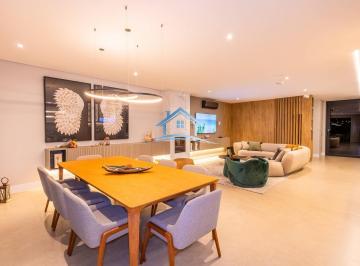 Existe um lugar onde a arquitetura não apenas ocupa espaço, mas conta histórias. · Casa, 3 suítes, 450M², 6 vagas - R$4.899.000,00 Cond. Arborais- Campinas/SP