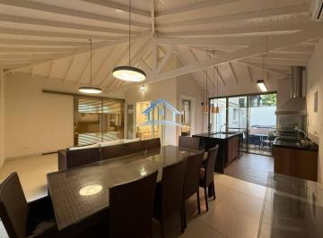 Casa · 256m² · 3 Quartos · 4 Vagas · Casa, 3suítes,4vagas, 256m²,R$1.950.000,00-Cond.Pq da Lagoa-Parque Taquaral