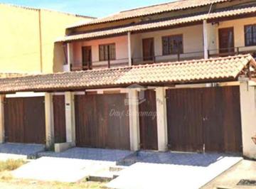 d64a8ec58cb0a4370fd62cdcb151975b01cac573 · Casa Duplex no Gradim