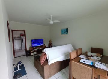Casa de 3 quartos, São Vicente · Sobreposta alta com três dormitórios, duas suítes, próxima ao Carrefour