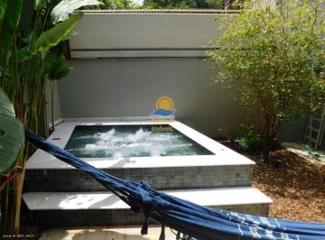 Casa de 4 quartos, São Sebastião · Casa em condomínio disponível para venda ou locação no bairro de Juquehy.