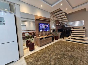 Casa · 222m² · 3 Quartos · 2 Vagas · Sobrado à venda no bairro Espinheiros - Joinville/SC