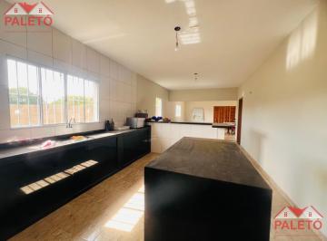 Rural · 200m² · 4 Quartos · Chácara 1000 m² com 3 suítes a venda na cidade de Porangaba, Interior de SP
