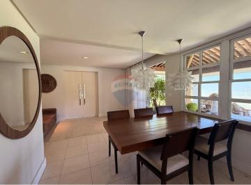 Casa · 330m² · 4 Quartos · 3 Vagas · Seu novo capítulo começa aqui: natureza, amplitude e o prazer de morar bem. GOLF QUATRO RODAS RESIDE