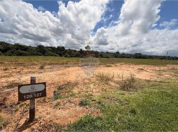 Terreno · 1200m² · 1 Quarto · 2 Vagas · Lote em Condomínio Farm de Alto Padrão à Venda – Próximo à Praia do Forte | 1200 m² | R$ 400.000,00-