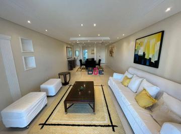 e209c8f39806eaab4f6e30b3ff7d7d95050d0c48 · Apartamento 4 dormitórios (2 suítes) + dependência, 3 vagas, andar alto, para locação no Boqueirão,