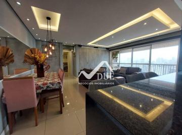 f3f4cac73a0e8c6c5c46f1bb173ce1db73858bf6 · Apartamento em condominio clube, oriinalmente com 3 dormitórios e hoje com sala estendida.  1 vaga d