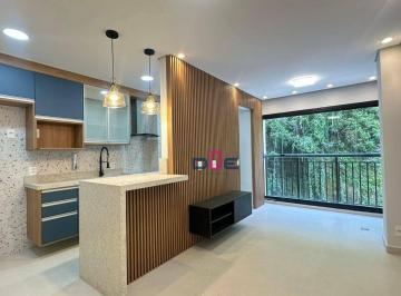 1035e219455c3e79757f6d48306a4fc2aec93893 · Apartamento novinho lindamente decorado, no Marapé em Santos. 2 quartos sendo 1 asuite, varanda, laz