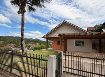 a8ce41d9440631afc7c4b09f2bbcd87c55a6e97b · Casa com 3 dormitórios sendo 1 suíte à venda, 185 m² por R$ 699.000 - Ribeirão Areia - Pomerode/SC