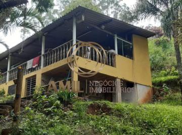 Foto 01 · RA Amil Vende Chácara em Condomínio, 2 Quartos, Santa Branca, 200m² Construído, 700m² Terreno