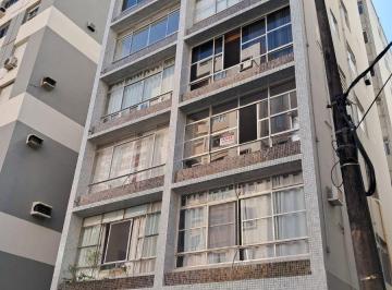 Apartamento de 1 quarto, Santos · Ap 01 dorm 42 mt com armarios 01 wc gas encanado 01 vaga com manobrista Santos SP Boqueirão