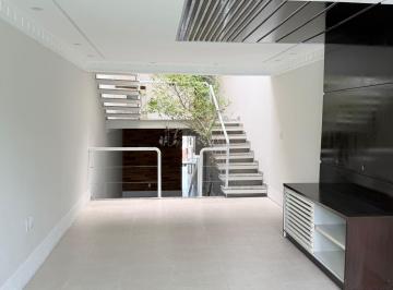 Casa de 3 quartos, São Paulo · Sobrado recém reformado, 3 quartos, 1 Suite e 4 vagas