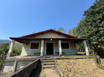 Rural de 2 quartos, Peruíbe · Chácara com 2 quartos e espaço para piscina em Pedro de Toledo.
