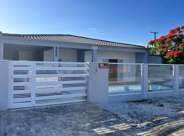 Casa de 5 quartos, Guaratuba · Casa com Piscina e Edícula à Venda em Guaratuba/PR — Perto da praia