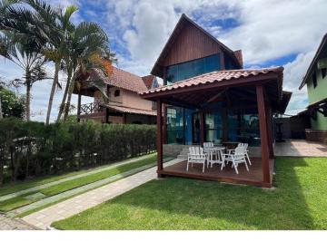 Casa de 3 quartos, Gravatá · Casa a venda em Gravatá -PE