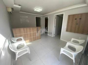 Comercial · 55m² · Casa comercial para alugar no bairro Trindade