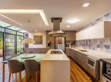 Casa · 321m² · 4 Quartos · 3 Vagas · Casa de 4 Suítes à Venda na Rua Coronel João Guilherme Guimarães | Mercês Curitiba