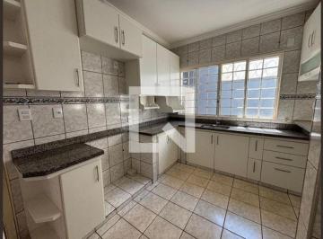 Casa · 270m² · 4 Quartos · 4 Vagas · Casa para Aluguel - Vigilato Pereira, 4 Quartos,  270 m² - Uberlândia