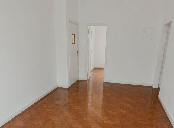 Foto do imóvel - Apartamento localizado na primeira reta da Rua Santa Cristina