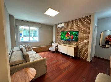 Apartamento · 80m² · 2 Quartos · Apartamento com 2 Quartos e 1 Suíte em Copacabana quadra da praia !