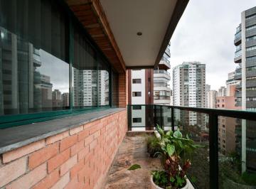 IMG_20260621_091511_000.jpeg · Aconchegante apartamento para venda em Moema com 4 quartos, sendo 3 suítes, 222m² - remaxfront#7N701