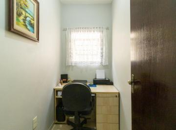 11c60bc1-d70f-424c-bd1b-dbec1c4ab9bf · Versátil sobrado para venda em Vila Marina com 2 quartos, sendo 2 suítes, 180m²
