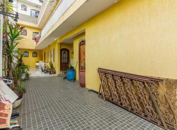 a013de41-78a7-4cab-b97a-a6d44c1f8ae5 · Espetacular sobrado para venda em Vila Zat com 5 quartos, sendo 2 suítes, 200m²