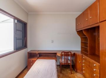 60045579-6913-4676-a8ff-832f8780998b · Versátil casa para venda em Vila Madalena com 3 quartos, sendo 1 suíte, 228m²