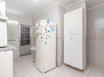 a043435f-1b66-4c95-a293-4a38abec8dcc · Confortável casa para venda em Vila Anglo Brasileira com 3 quartos, sendo 2 suítes, 286m²