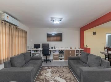 b766de4b-686e-44a7-b329-1dd7bcdf2617 · Elegante casa para venda em Jardim Santa Mônica com 3 quartos, 150m²