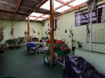 c1007ca7-e4a6-4d58-8f1f-4b639285bf24 · Elegante casa para venda em Vila Mangalot com 2 quartos, sendo 1 suíte, 250m²