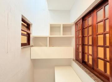 5db222ea-c654-4660-89cb-811e8e63d22a · Excelente sobrado para venda em Jardim Regina com 3 quartos, sendo 1 suíte, 101m²