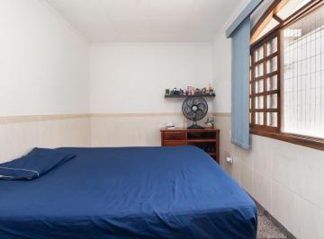 e968e5f8-ca8d-4ed7-9a31-a502ecfc2e5f · Deslumbrante casa para venda em Lapa com 3 quartos, sendo 2 suítes, 160m²