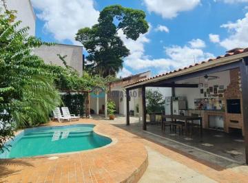 Casa · 500m² · 5 Quartos · 4 Vagas · Casa com 05 quartos na região do Campo Belo.