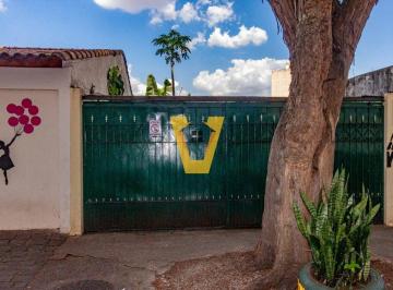 Casa · 154m² · 3 Quartos · 2 Vagas · Sobrado para venda em Bela Vista com 3 quartos, 154m²