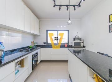 Casa · 161m² · 3 Quartos · 3 Vagas · Casa para venda em Vila Moraes com 3 quartos, sendo 3 suítes, 161m²