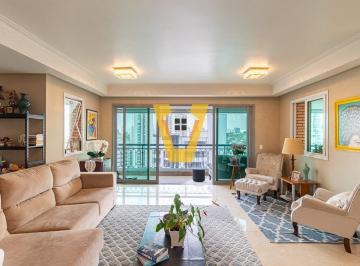 Apartamento · 210m² · 4 Quartos · 4 Vagas · Apartamento para venda em Aclimação com 4 quartos, sendo 3 suítes, 210m²