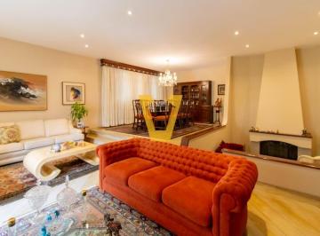 Casa · 625m² · 3 Quartos · 6 Vagas · Casa para venda em Cidade Maia com 3 quartos, sendo 3 suítes, 625m²