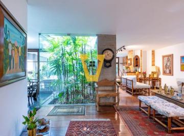 Casa · 571m² · 4 Quartos · 4 Vagas · Casa para venda em Jardim Leonor com 4 quartos, sendo 4 suítes, 571m²