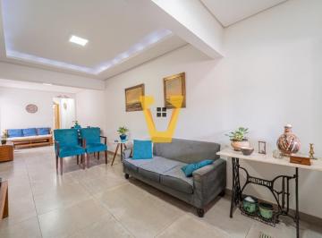 Casa · 243m² · 4 Quartos · 4 Vagas · Casa para venda em Vila Mariana com 4 quartos, sendo 3 suítes, 243m²