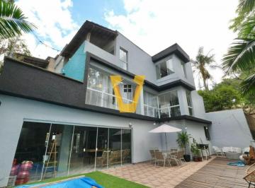 Casa · 580m² · 3 Quartos · 5 Vagas · Casa no condomínio Condomínio Residencial Colinas Japore para venda com 3 quartos, sendo 3 suítes , 