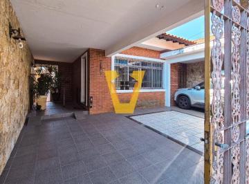 Casa · 275m² · 5 Quartos · 2 Vagas · Casa para venda em Parque Novo Mundo com 5 quartos, sendo 2 suítes, 275m²