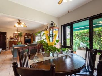 Casa · 263m² · 4 Quartos · 3 Vagas · Casa para venda em Vila das Mercês com 4 quartos, sendo 1 suíte, 263m²