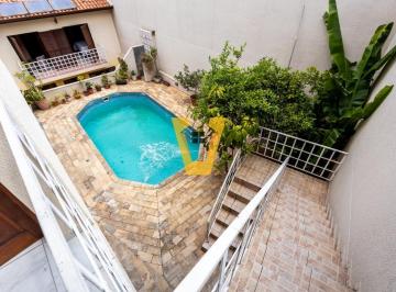 Casa · 488m² · 5 Quartos · 4 Vagas · Sobrado para venda em Chácara Inglesa com 5 quartos, sendo 2 suítes, 488m²