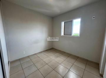 img0 · Apartamento com 3 Quarto(s) e 2 banheiro(s) para Alugar, 110 m² por R$ 3520 / Mês