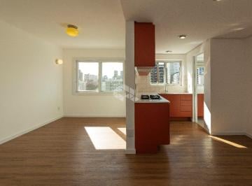 Apartamento · 72m² · 2 Quartos · 1 Vaga · Apartamento 2 dormitorios transformado em 1 , elevador e vaga escriturada