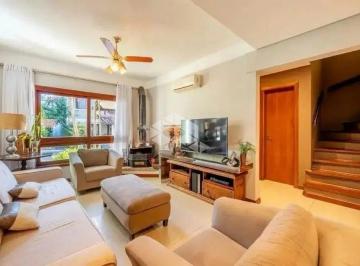 Casa · 179m² · 3 Quartos · 2 Vagas · Seu Novo Lar na Zona Sul: Casa Ampla em Condomínio Fechado