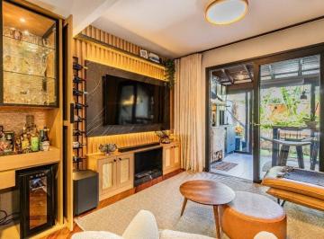 Casa · 120m² · 3 Quartos · 3 Vagas · Casa reformada com vista incrível espaço goumet e jacuzzi, Proximo ao Iaguatemi